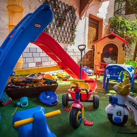Kostas Apartman *